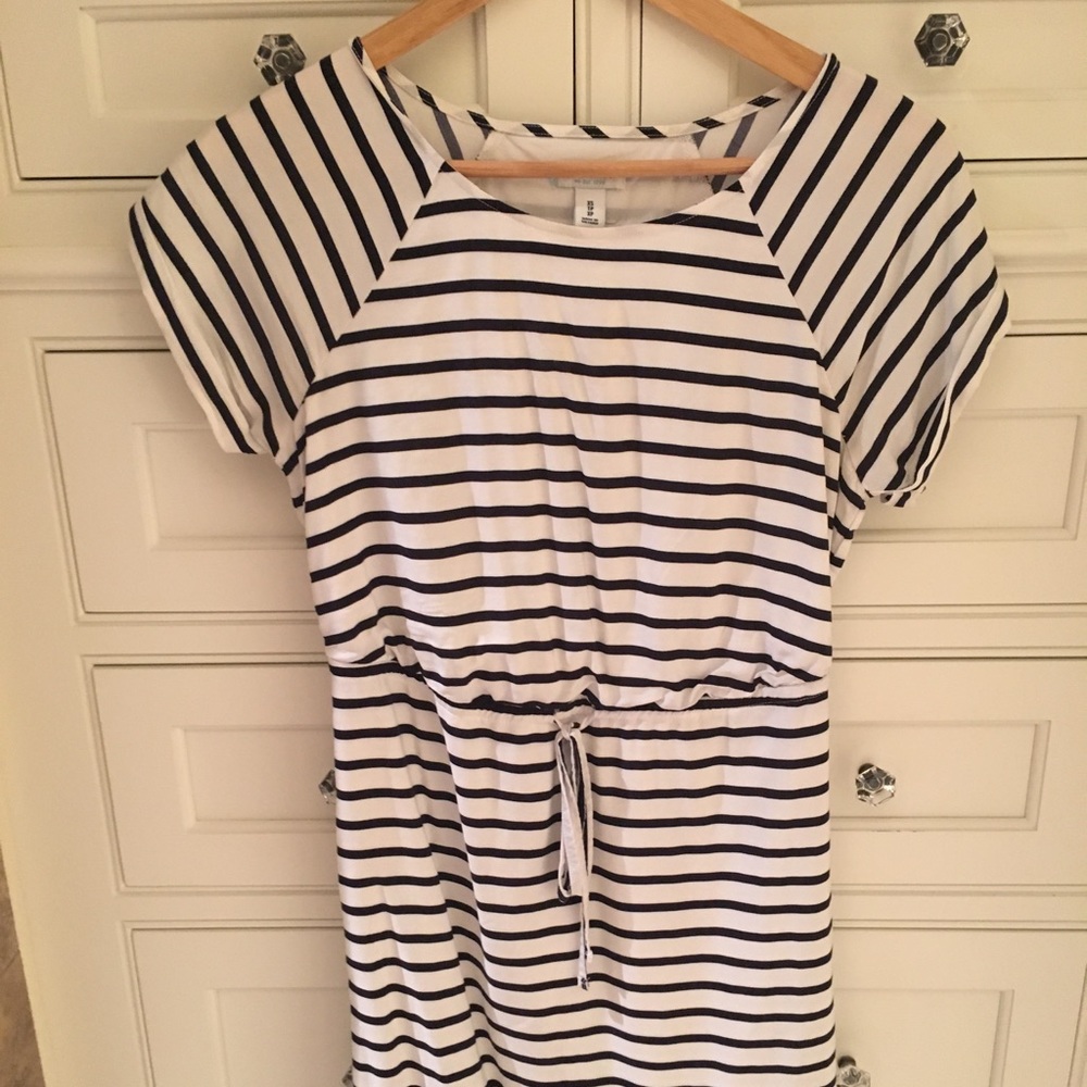 Old Navy dress
